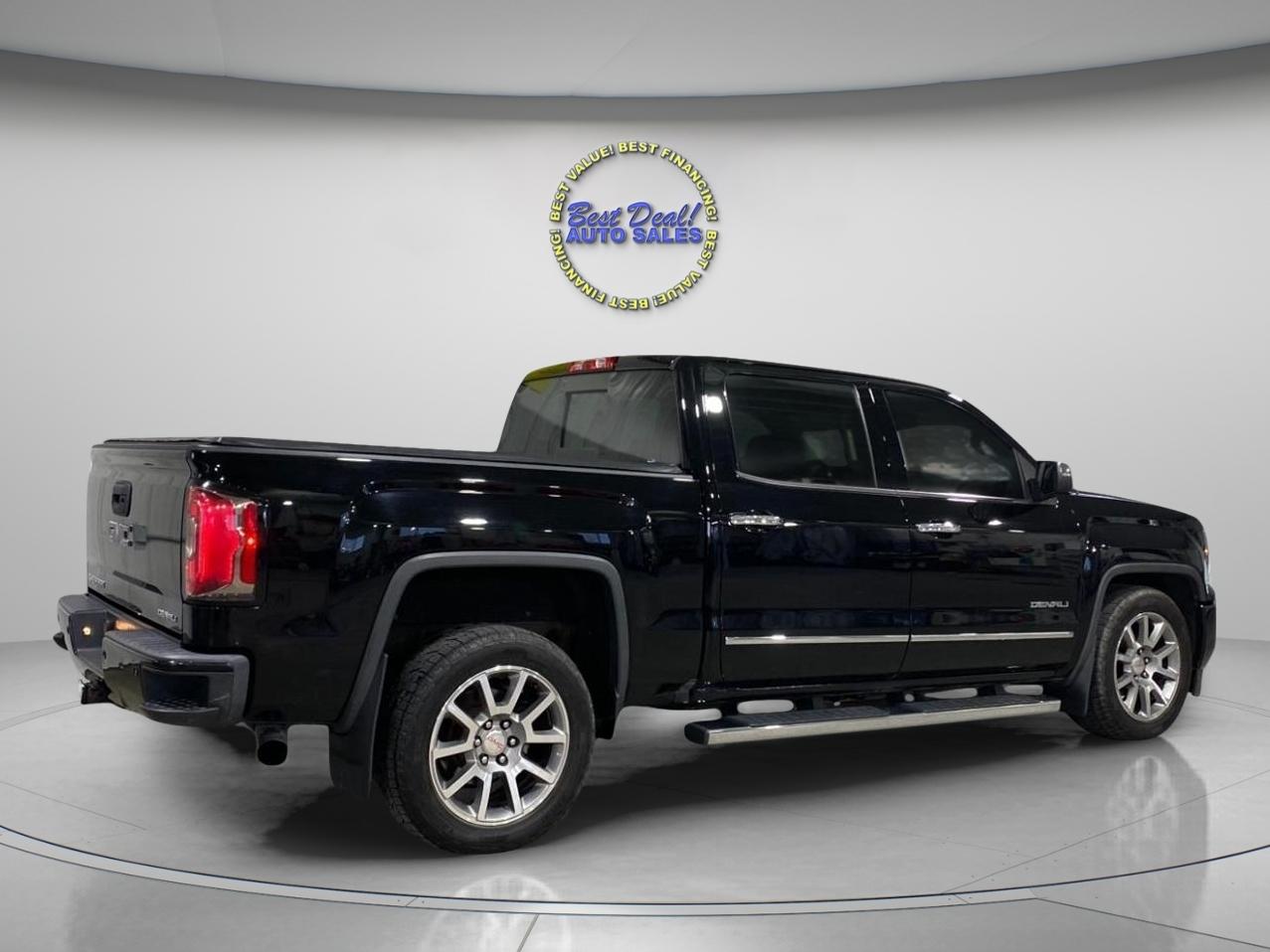 GMC Sierra 1500 Denali Crew Cab Long Box 4WD 2018