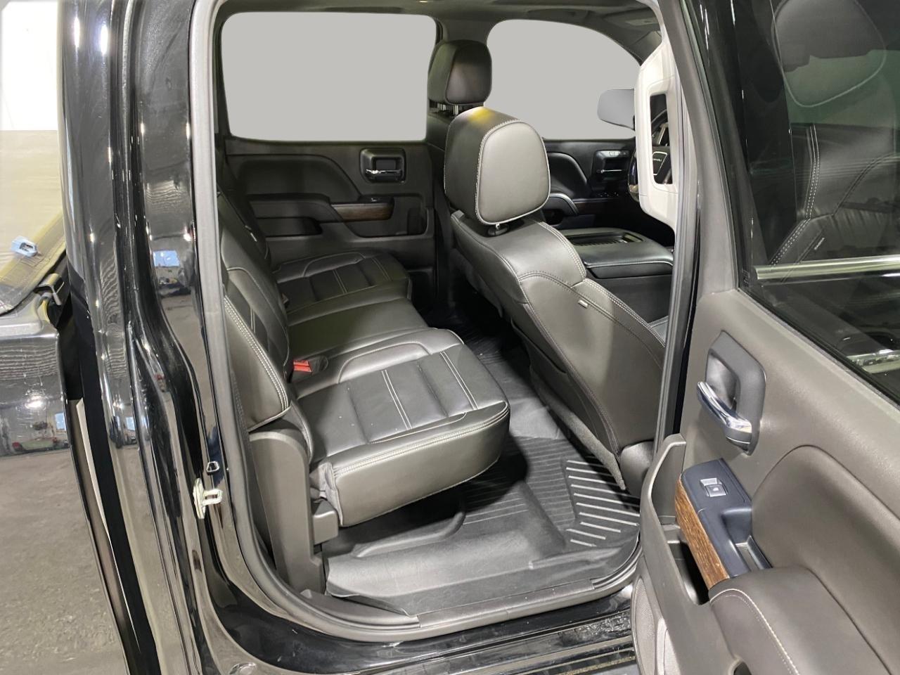GMC Sierra 1500 Denali Crew Cab Long Box 4WD 2018