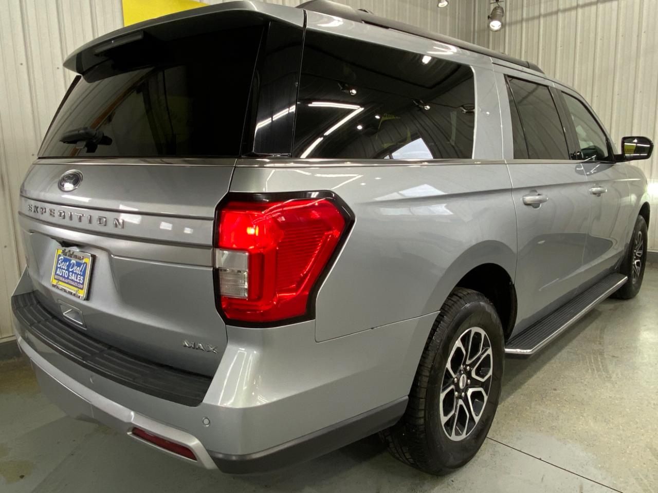 Ford Expedition MAX XLT 4WD 2023