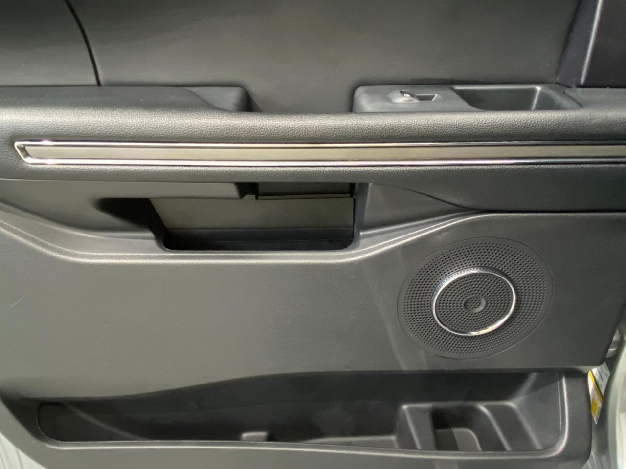 Ford Expedition MAX XLT 4WD 2023