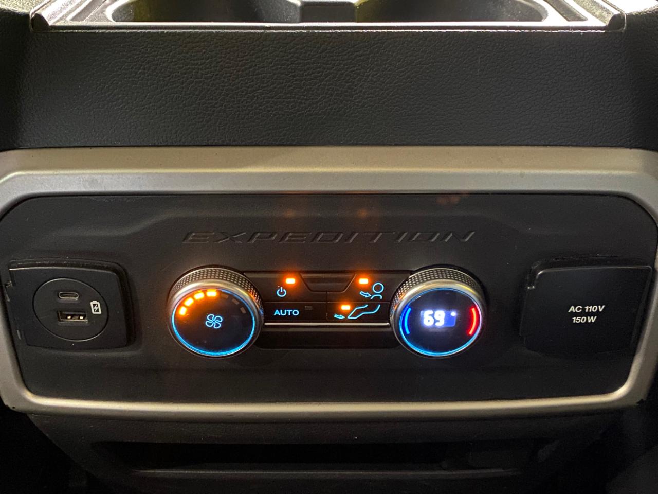 Ford Expedition MAX XLT 4WD 2023