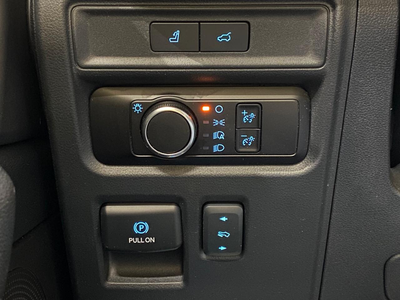 Ford Expedition MAX XLT 4WD 2023