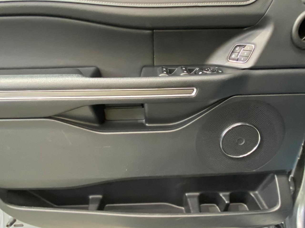 Ford Expedition MAX XLT 4WD 2023