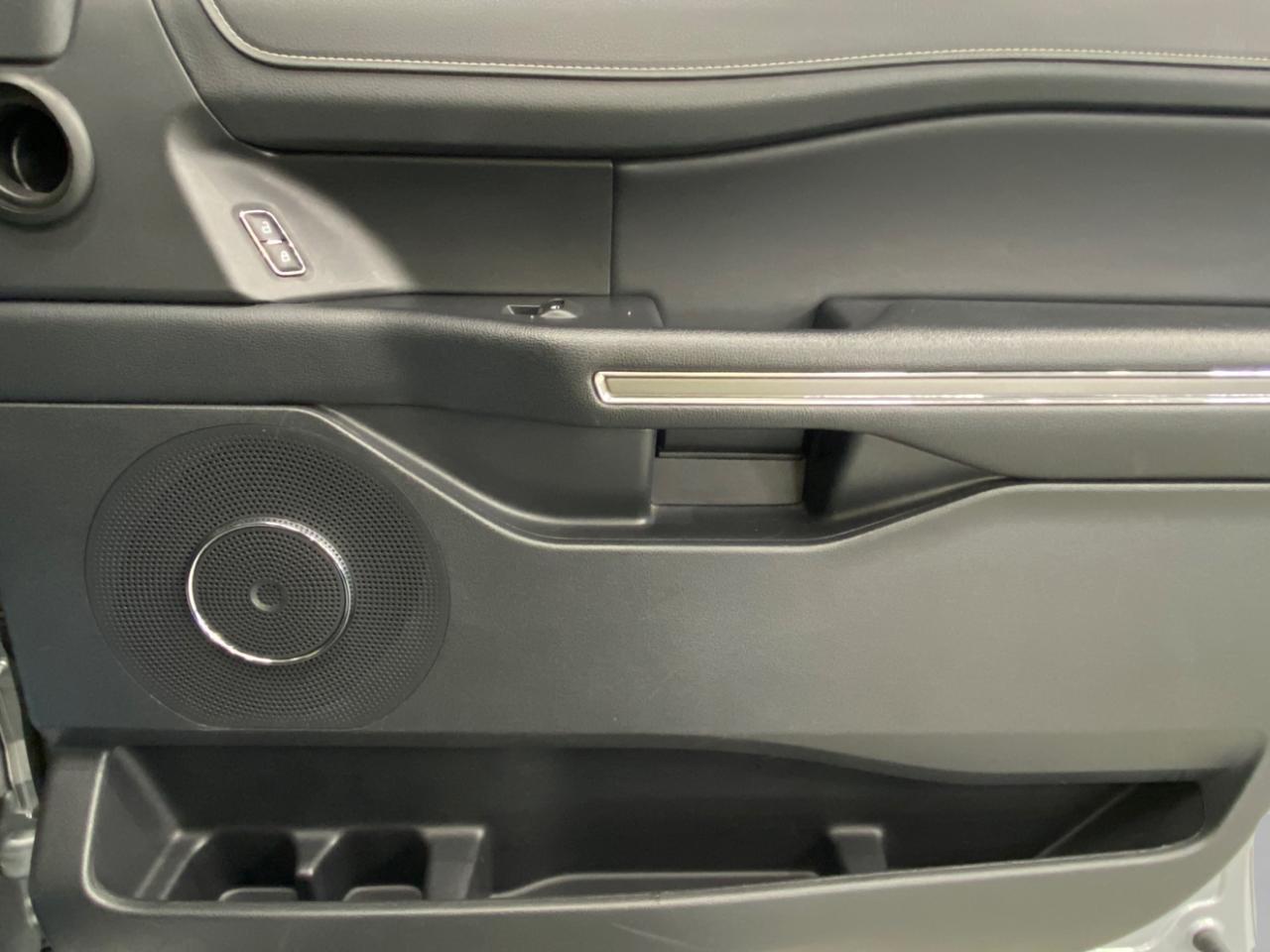 Ford Expedition MAX XLT 4WD 2023