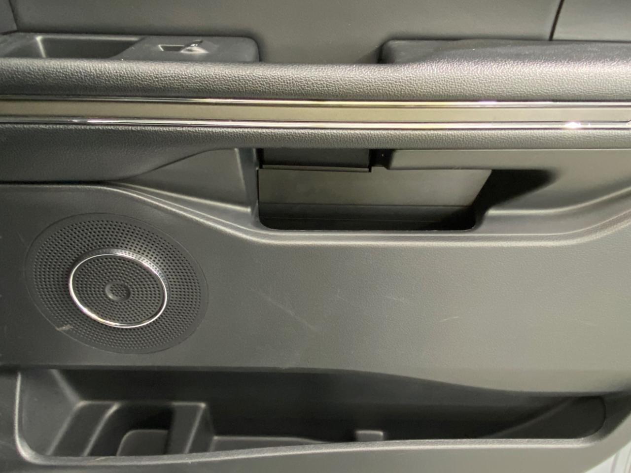 Ford Expedition MAX XLT 4WD 2023