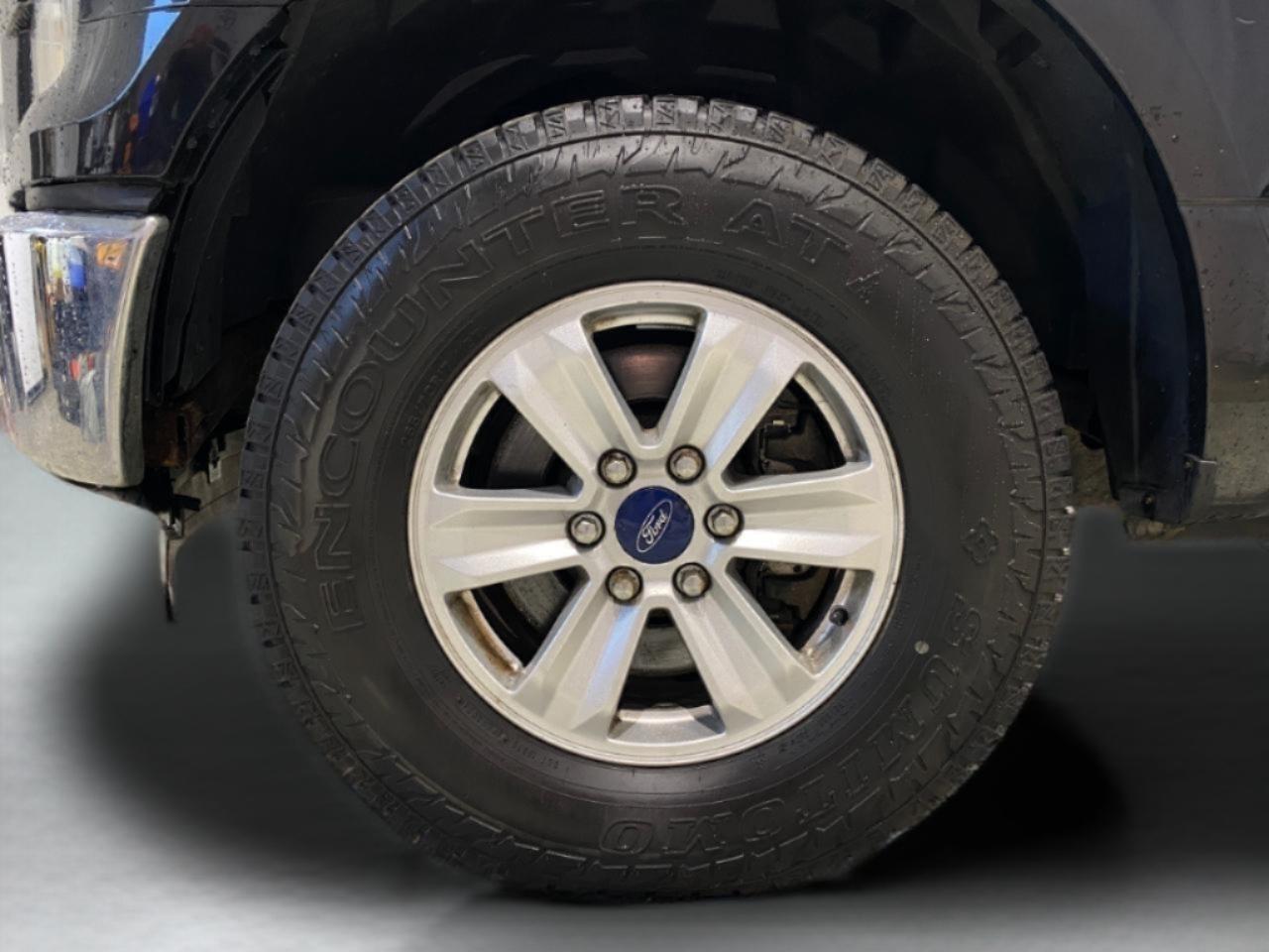 Ford F-150 XLT SuperCrew 5.5-ft. Bed 4WD 2015