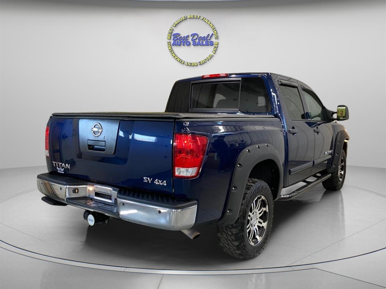 Nissan Titan SV Crew Cab 4WD 2012