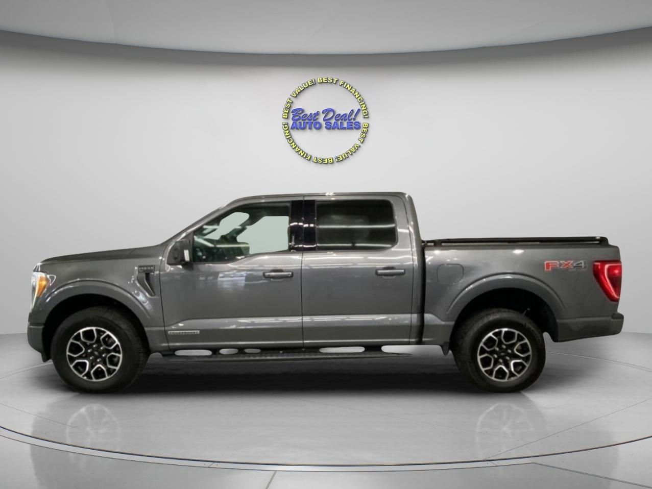 Ford F-150 XLT SuperCrew Short Bed 4WD 2021