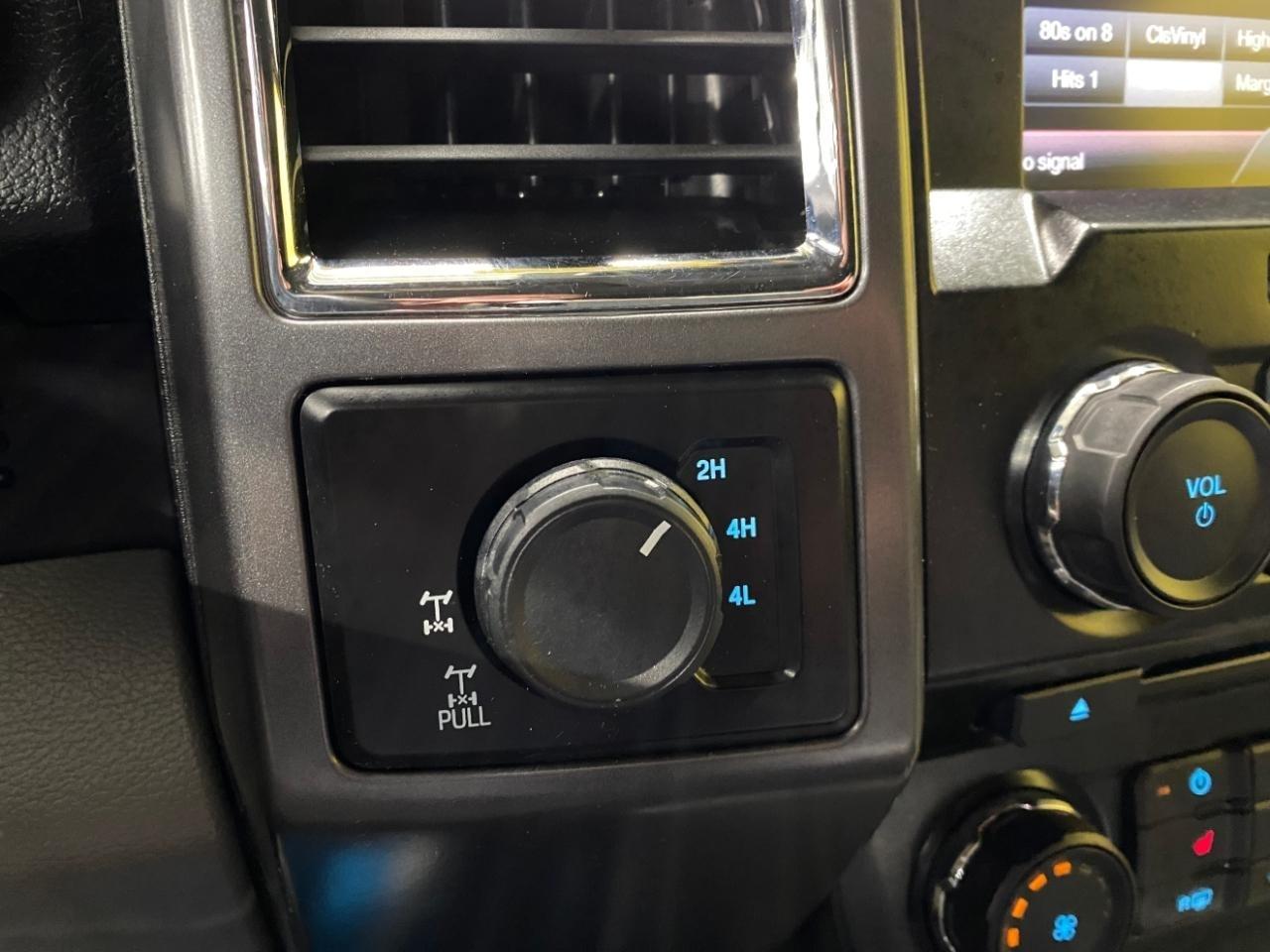 Ford F-150 XLT SuperCrew 5.5-ft. Bed 4WD 2015