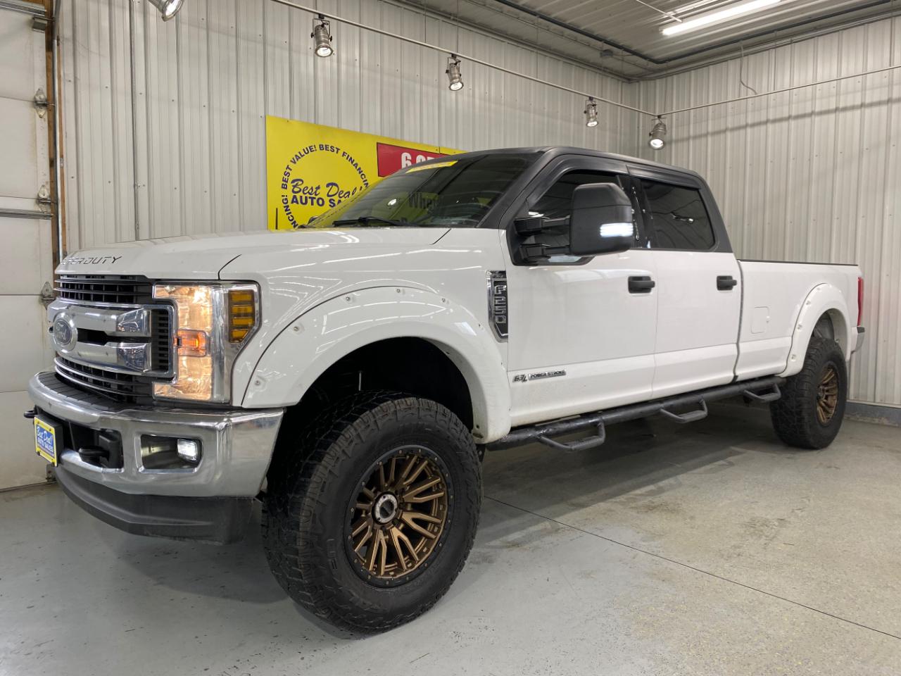 2019 Ford F-250 SD XLT Crew Cab Long Bed 4WD