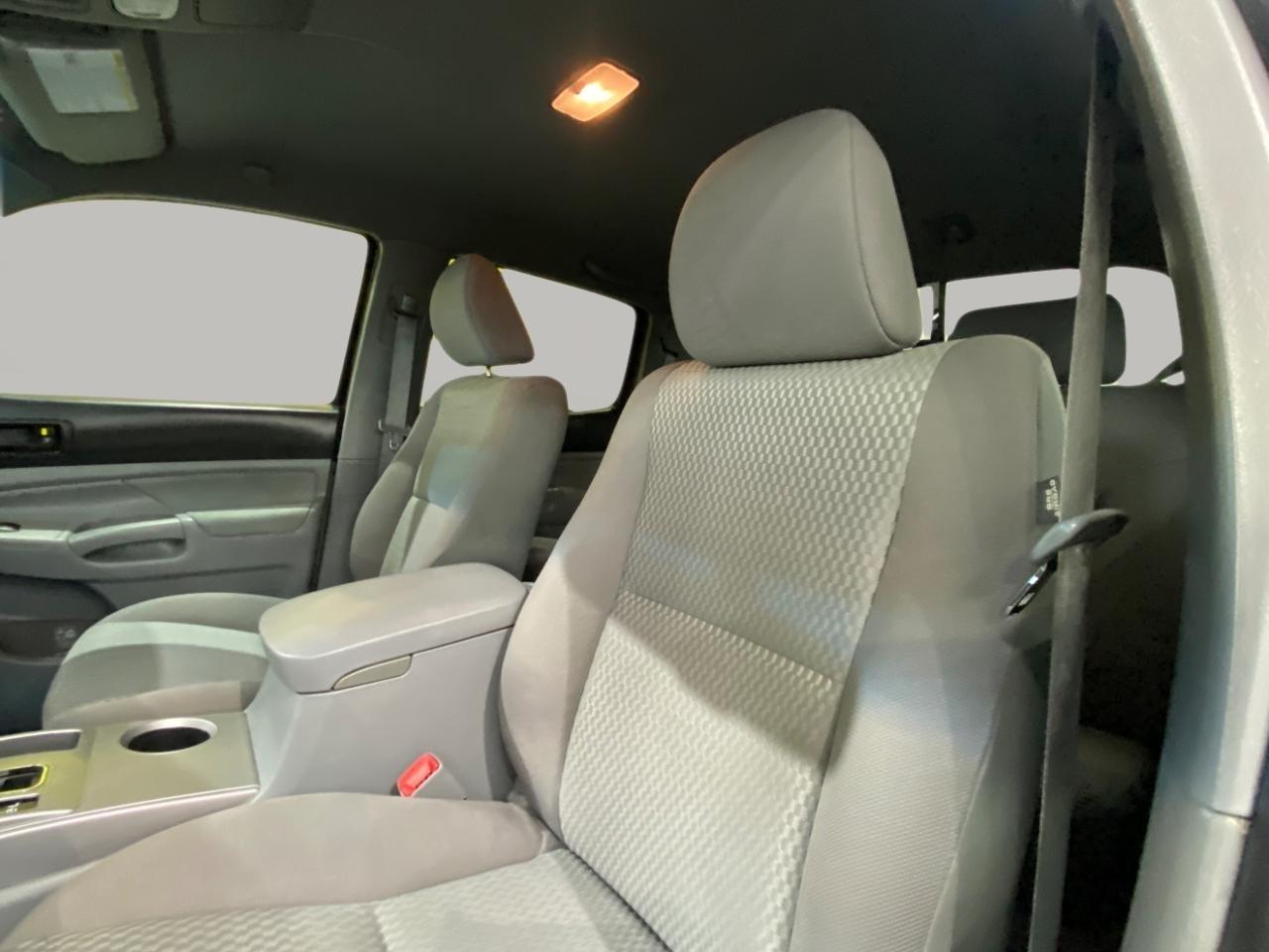 Toyota Tacoma Double Cab V6 4WD 2010