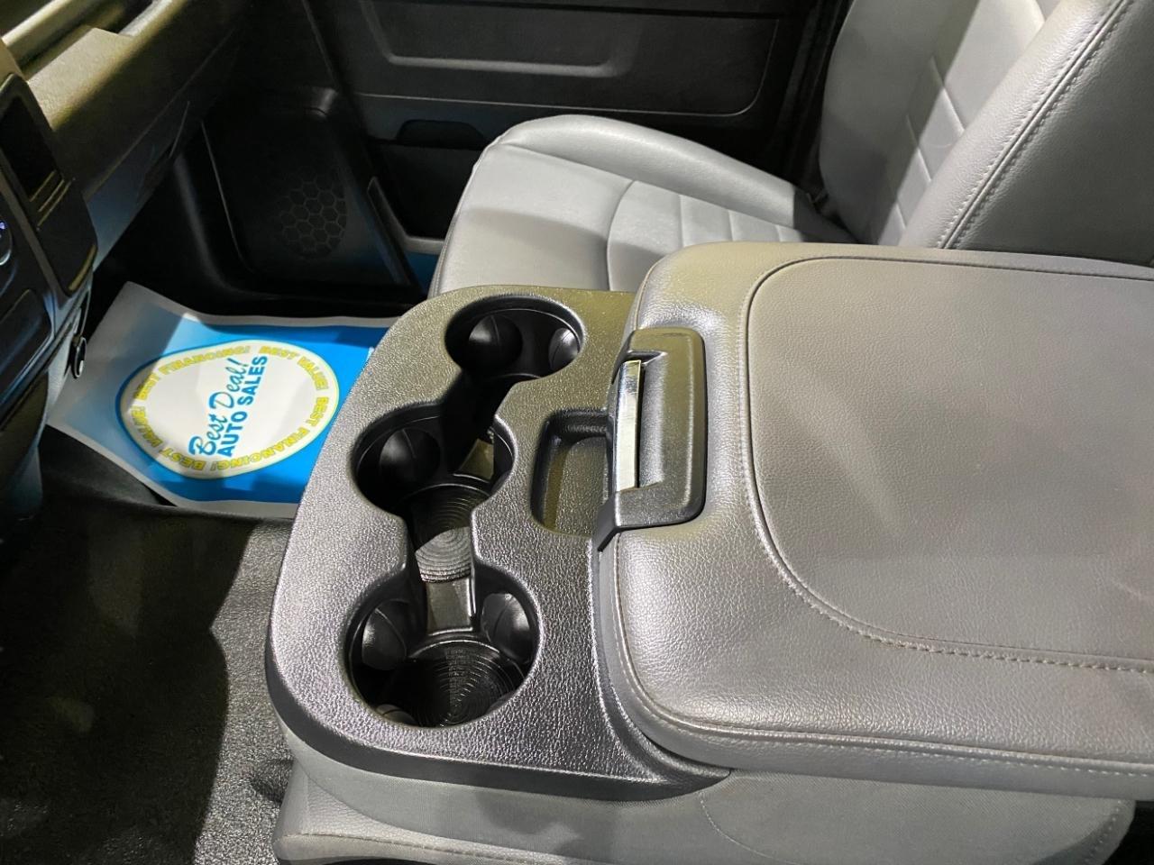 RAM 1500 Classic Tradesman Quad Cab 4WD 2019