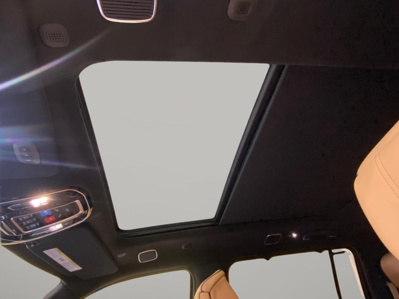 Jeep Grand Wagoneer  2022