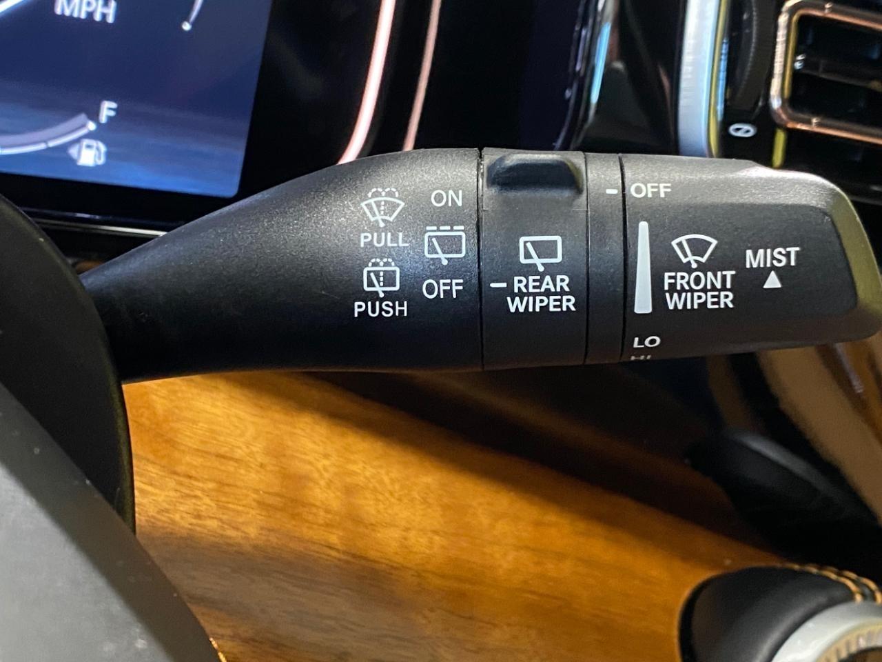 Jeep Grand Wagoneer  2022