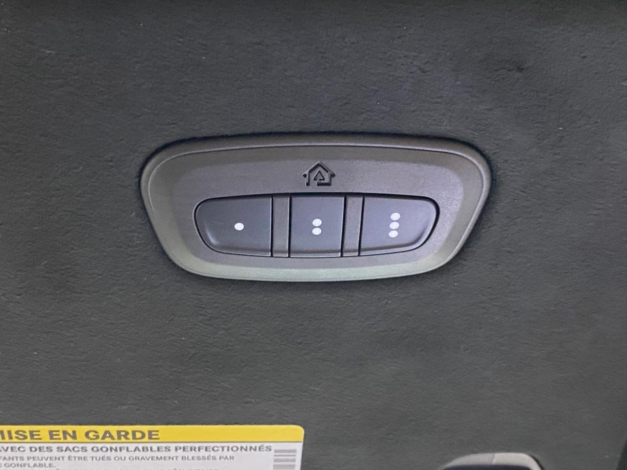 Jeep Grand Wagoneer  2022