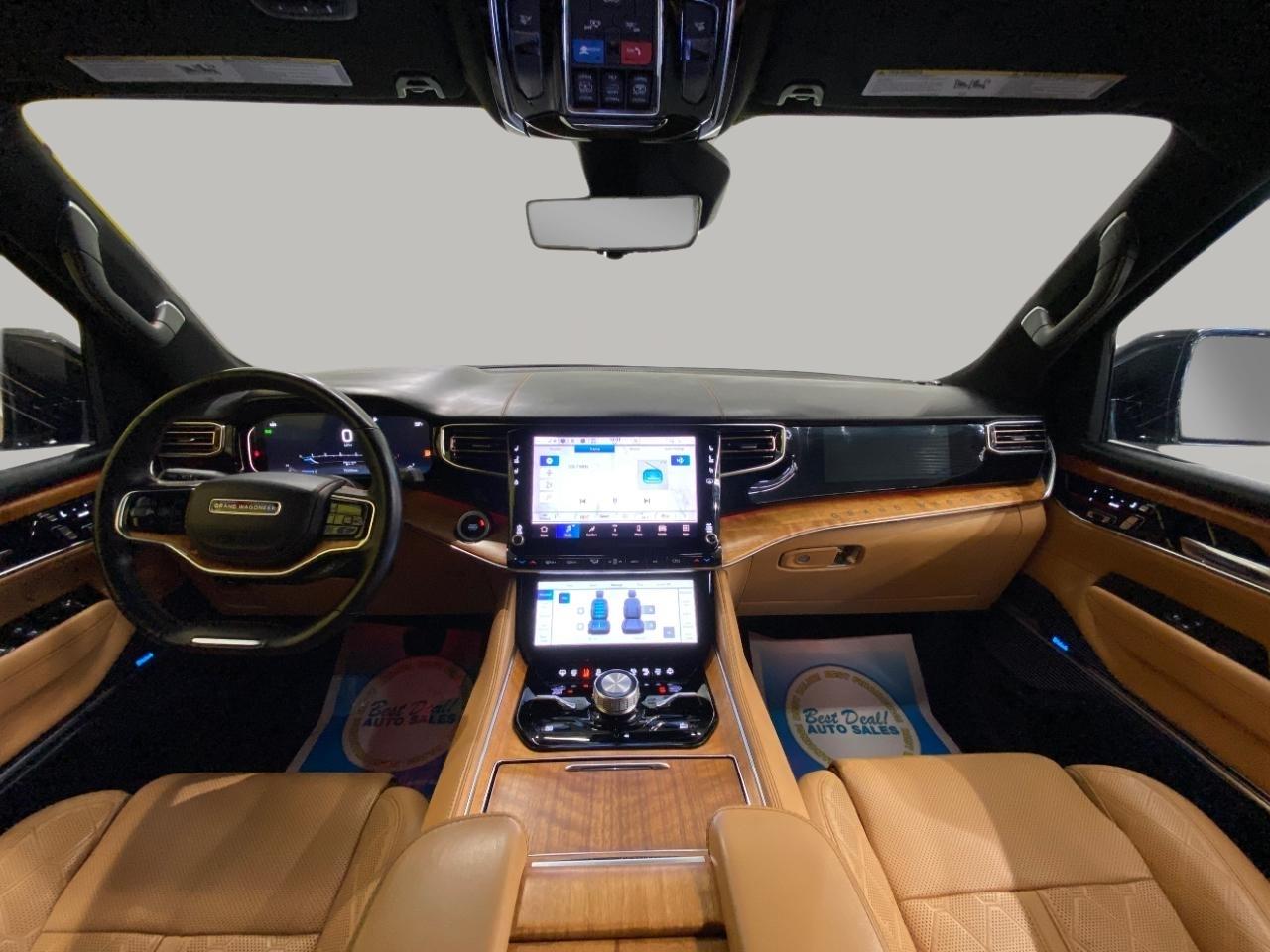 Jeep Grand Wagoneer  2022