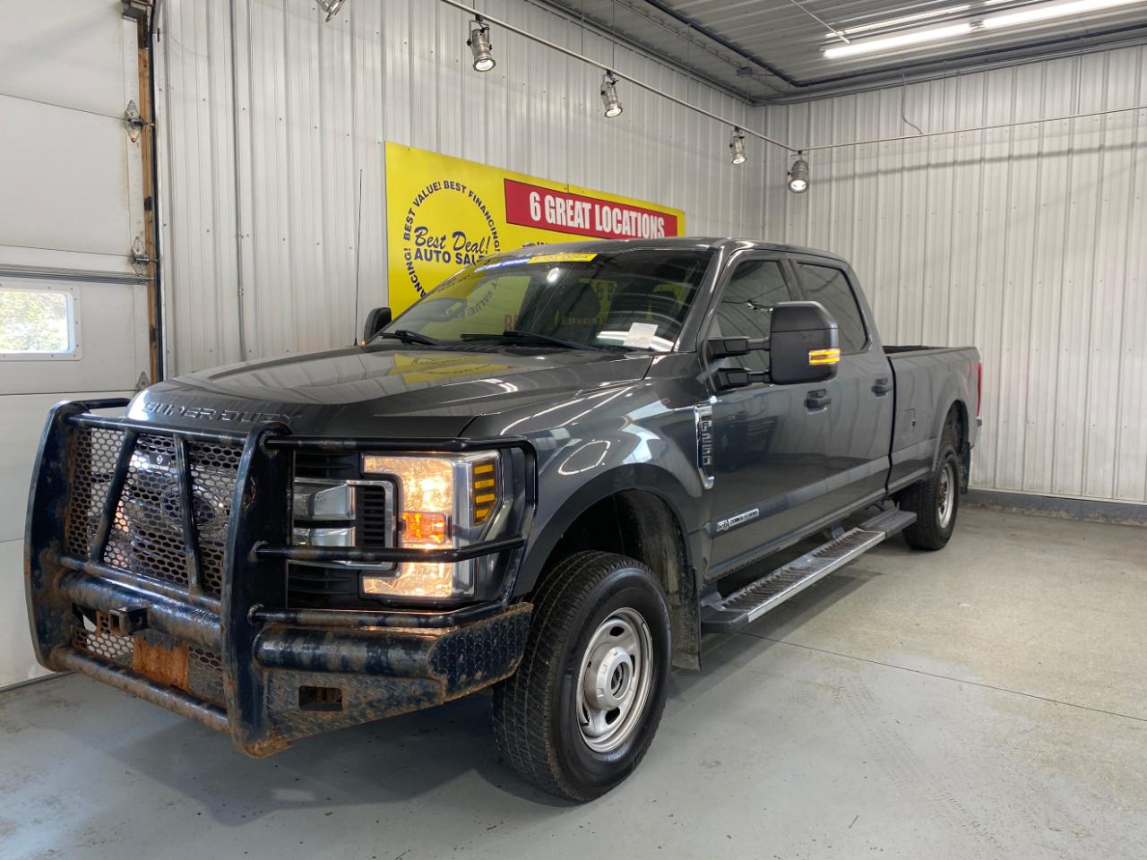 2019 Ford F-250 SD Crew Cab 4WD fly 4dr 8ft lb pickup