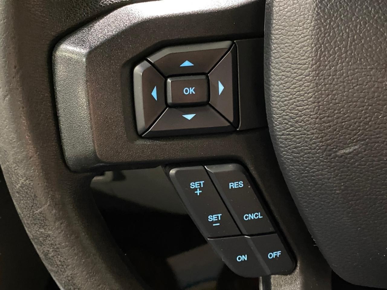 Ford F-150 XL SuperCrew Short Bed 4WD 2019