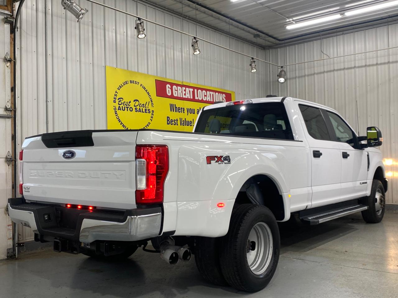 Ford F-350 SD King Ranch Crew Cab Long Bed DRW 4WD 2022