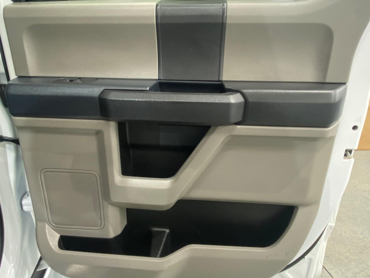 Ford F-350 SD King Ranch Crew Cab Long Bed DRW 4WD 2022