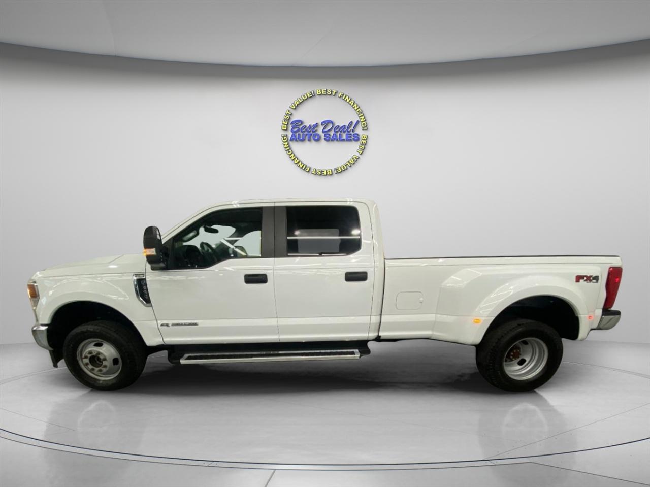 Ford F-350 SD XL Crew Cab 4WD DRW 2022