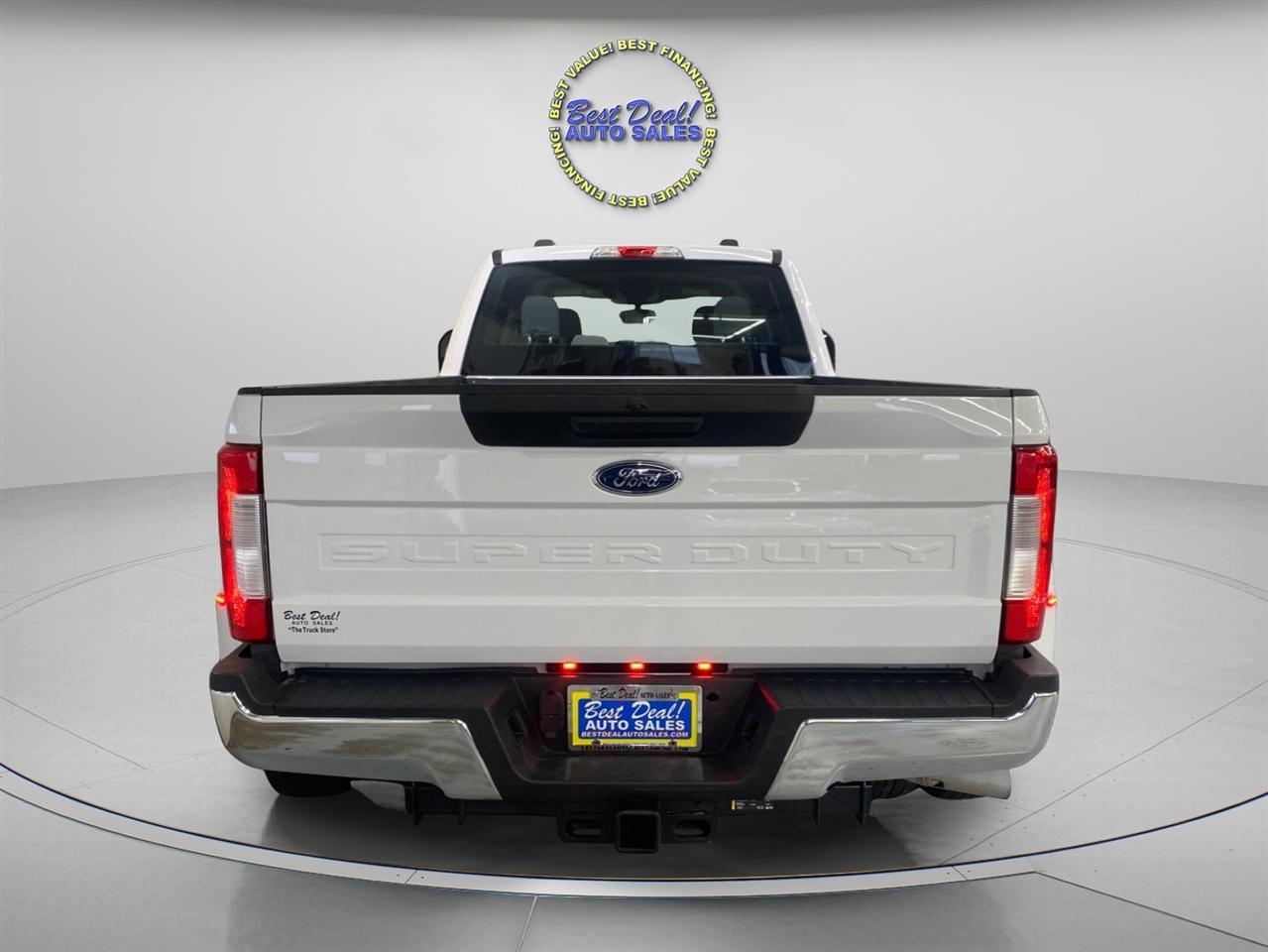 Ford F-350 SD XL Crew Cab 4WD DRW 2022