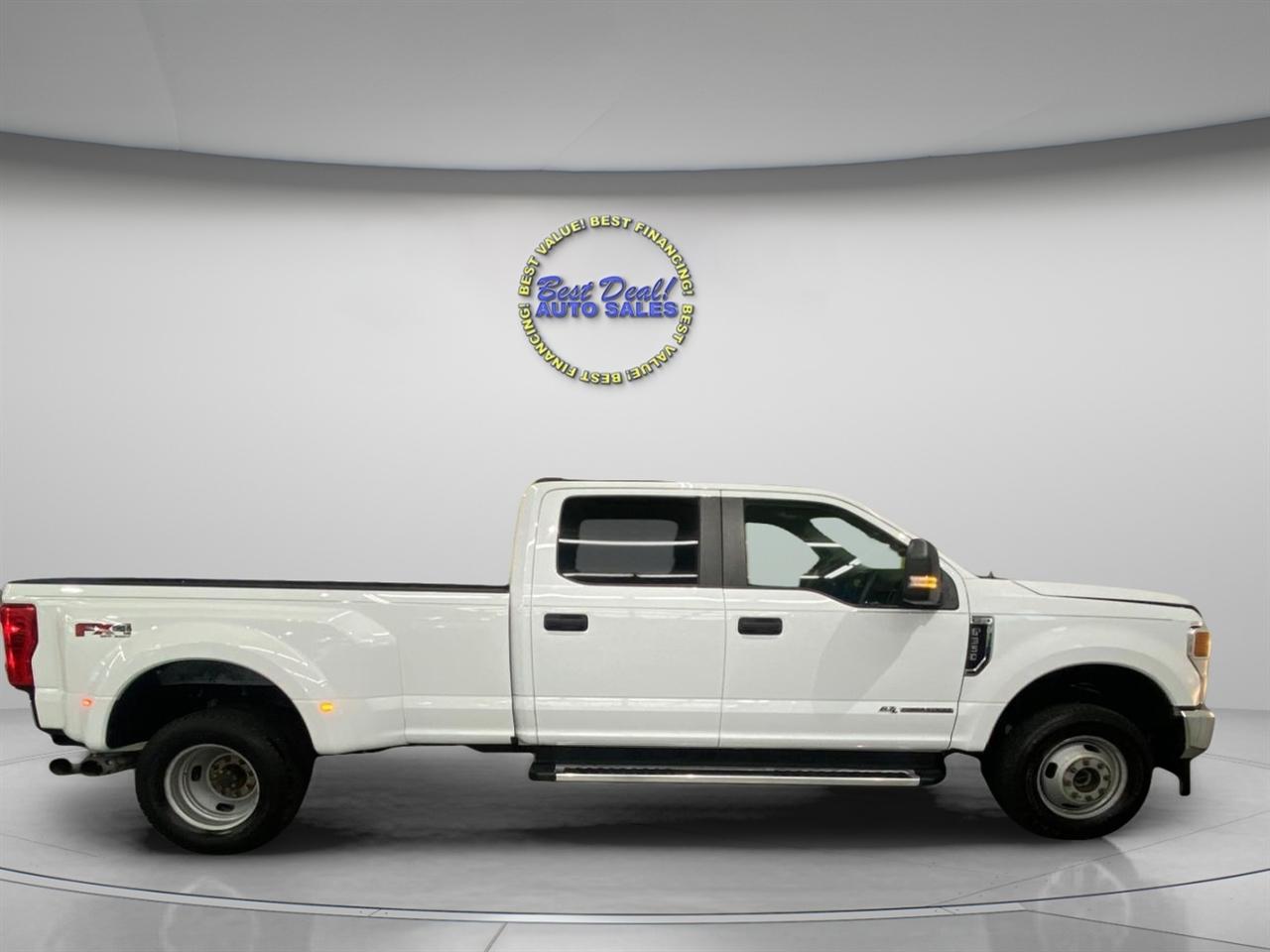 Ford F-350 SD XL Crew Cab 4WD DRW 2022