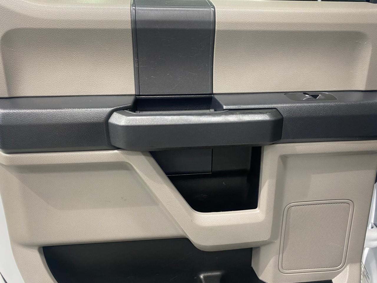 Ford F-350 SD XL Crew Cab 4WD DRW 2022