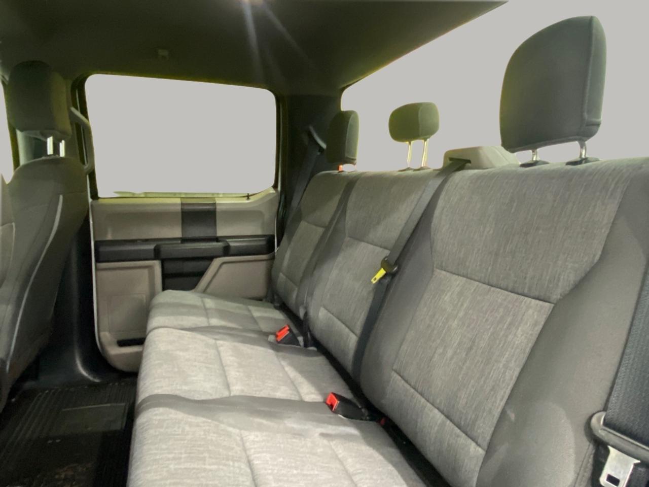 Ford F-350 SD XL Crew Cab 4WD DRW 2022