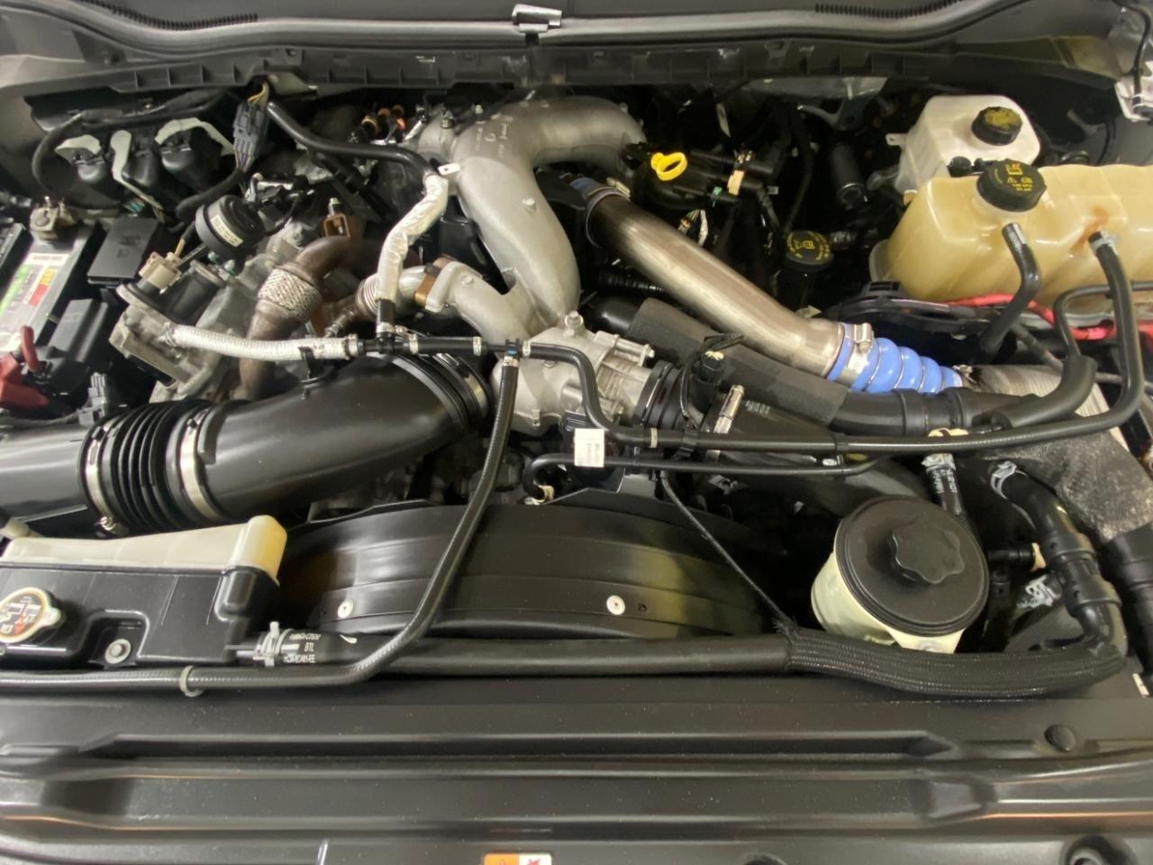 Ford F-350 SD XL Crew Cab 4WD DRW 2022