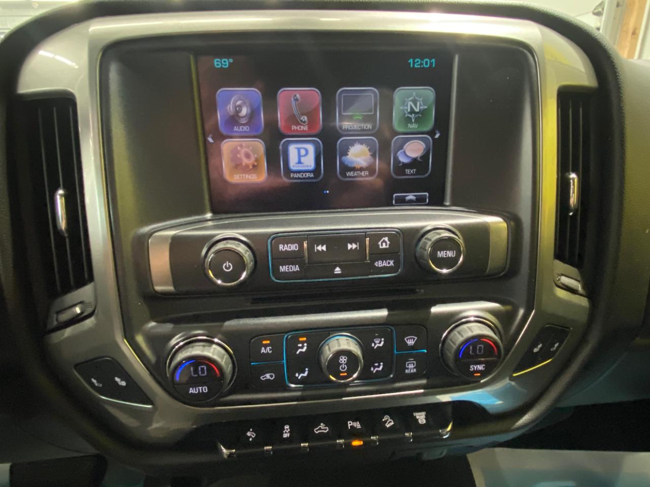 Chevrolet Silverado 2500HD LT Crew Cab 4WD 2016