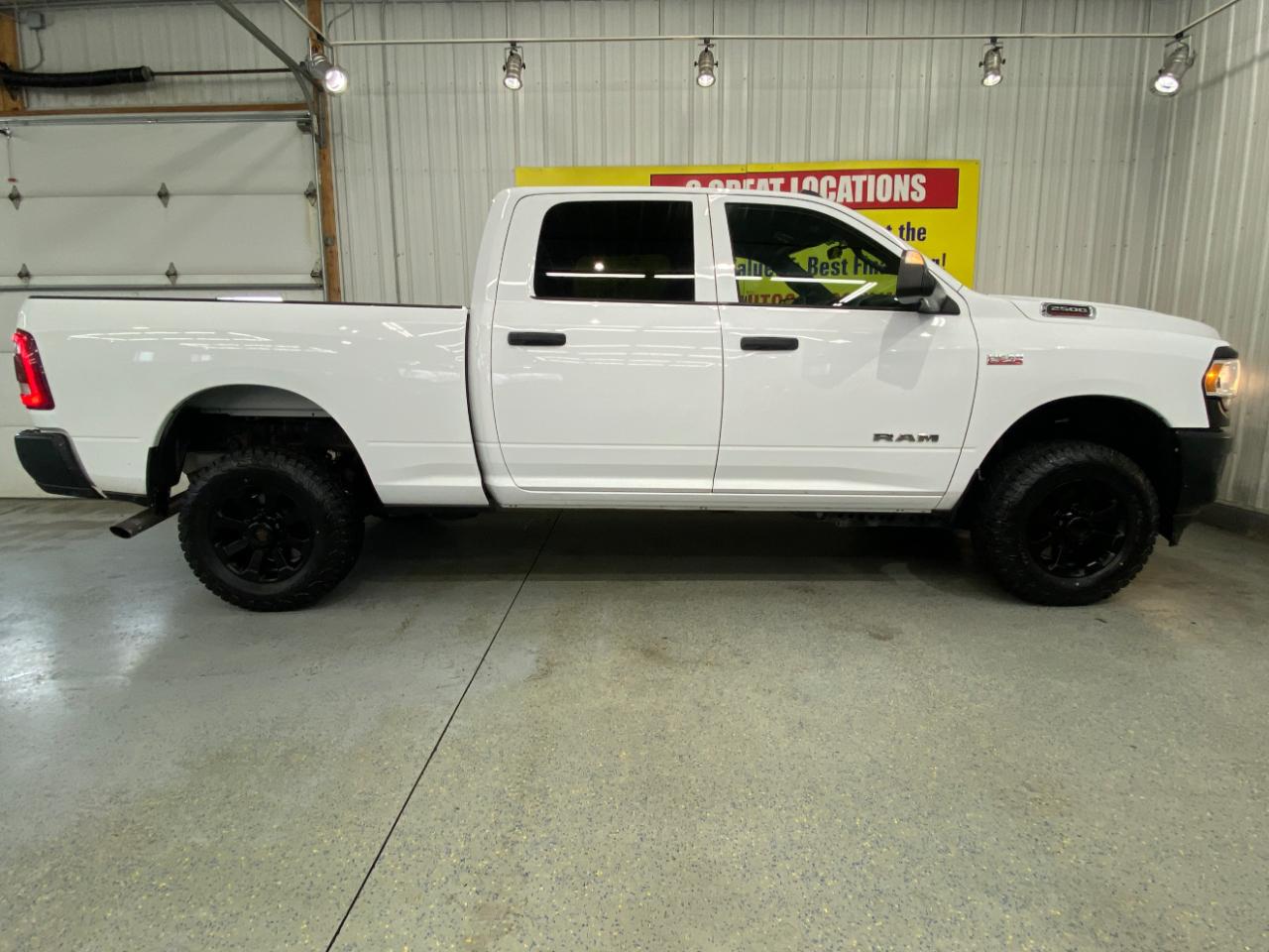 RAM 2500 Tradesman Crew Cab SWB 4WD 2021