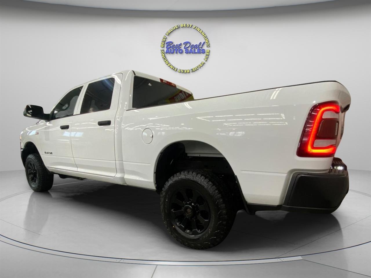 RAM 2500 Tradesman Crew Cab SWB 4WD 2021