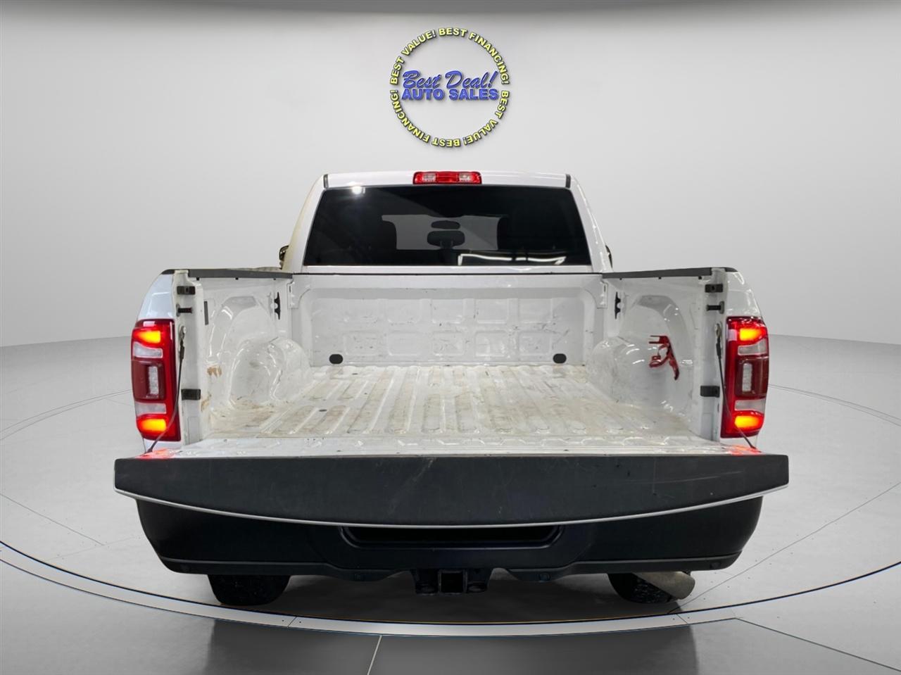 RAM 2500 Tradesman Crew Cab SWB 4WD 2021