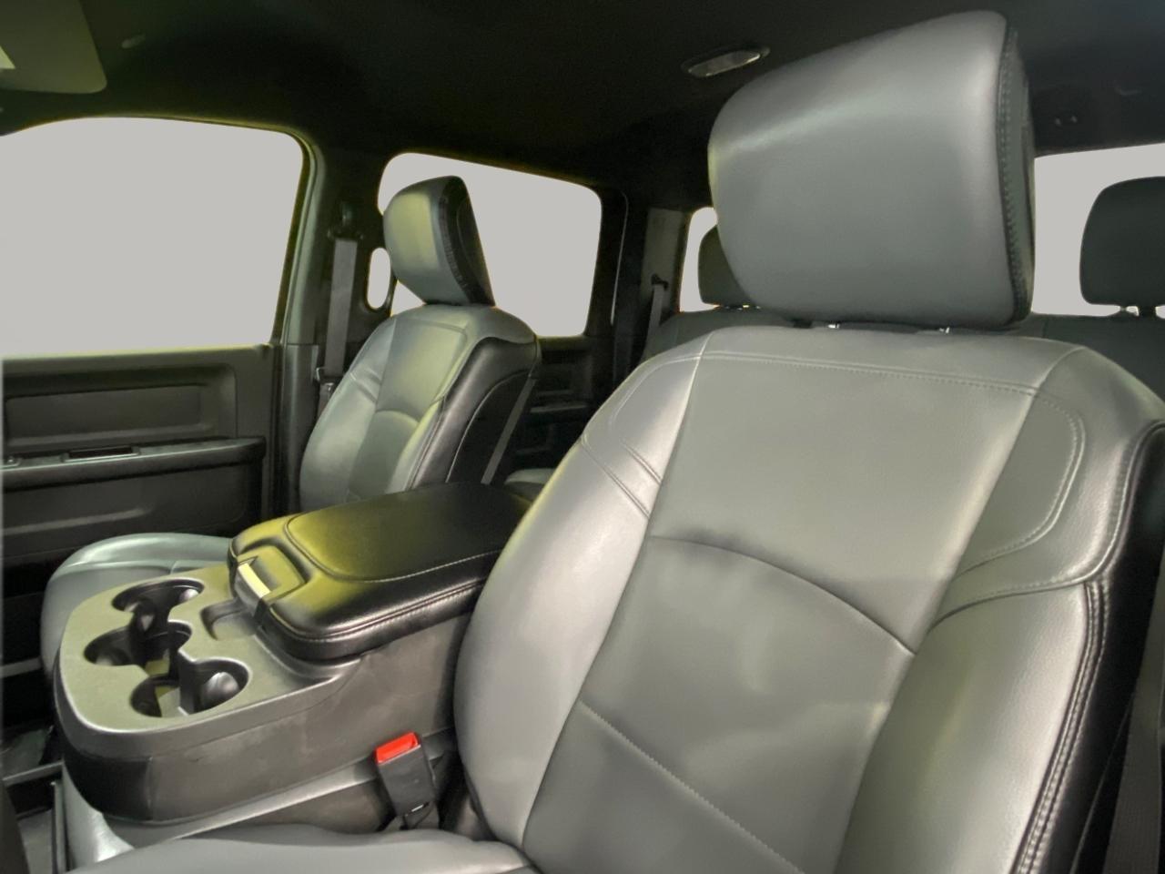 RAM 2500 Tradesman Crew Cab SWB 4WD 2021