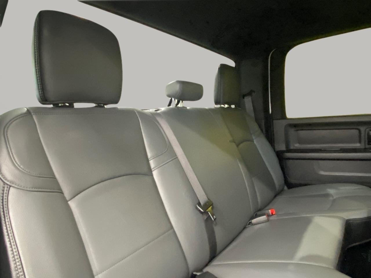 RAM 2500 Tradesman Crew Cab SWB 4WD 2021