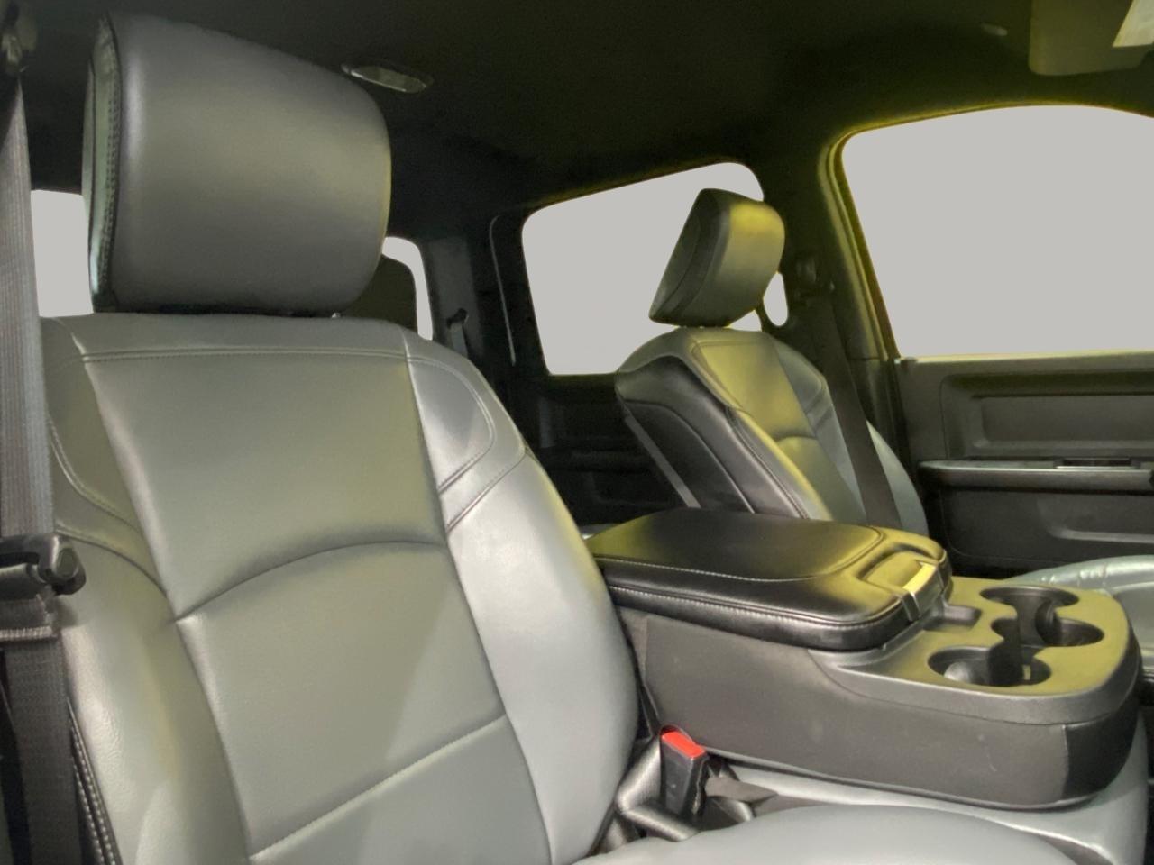 RAM 2500 Tradesman Crew Cab SWB 4WD 2021