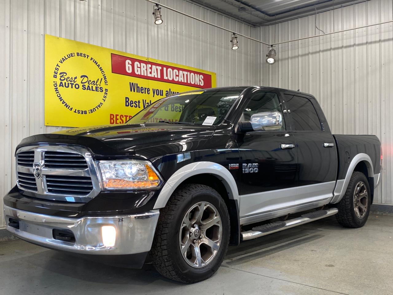 2016 RAM 1500 Laramie Crew Cab SWB 4WD
