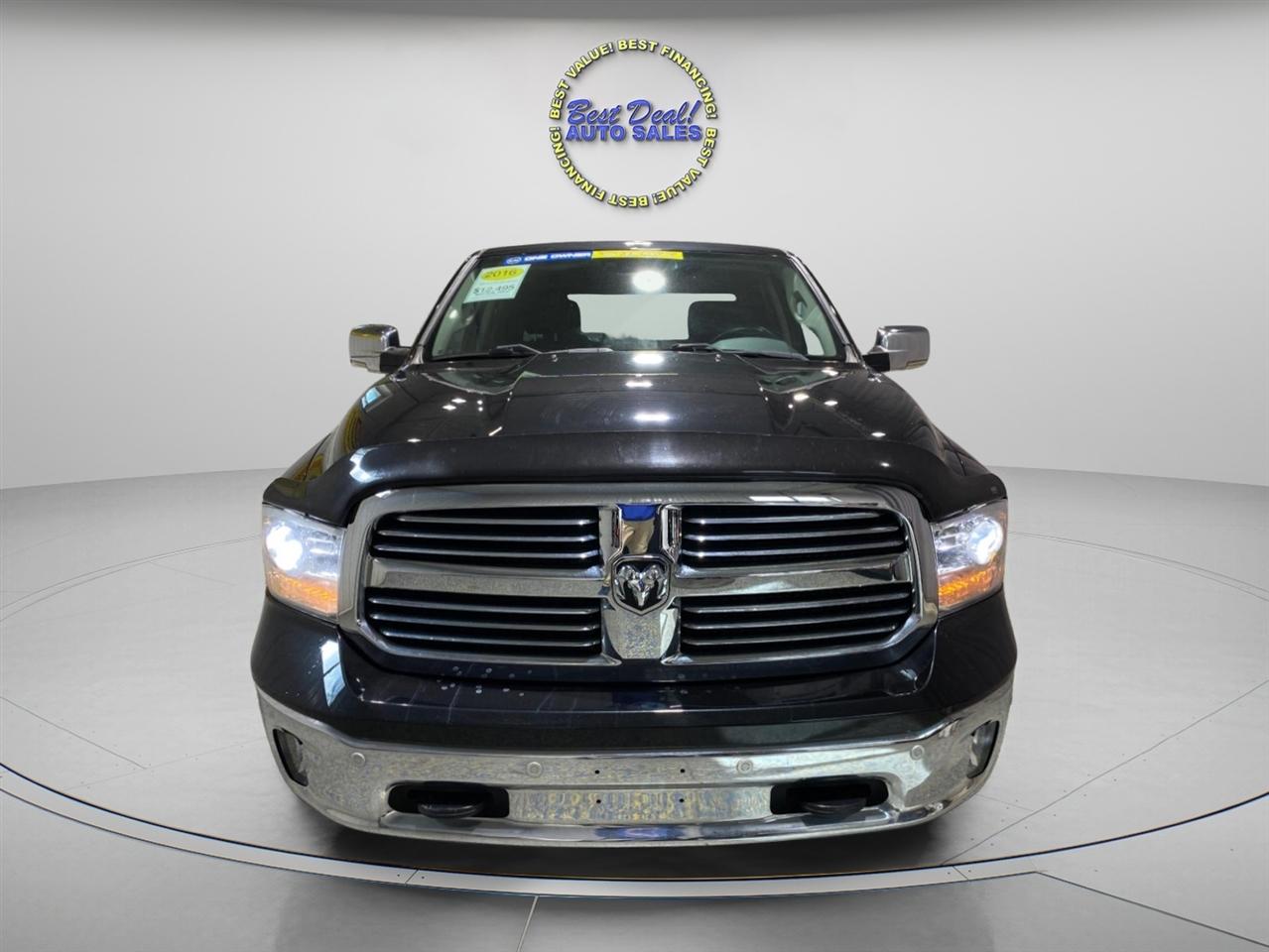 RAM 1500 Laramie Crew Cab SWB 4WD 2016
