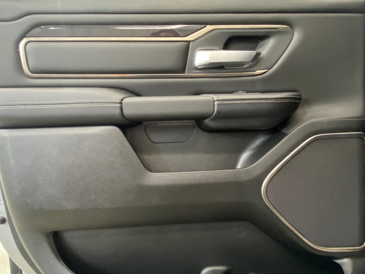 RAM 1500 Sport Crew Cab SB 4WD 2021