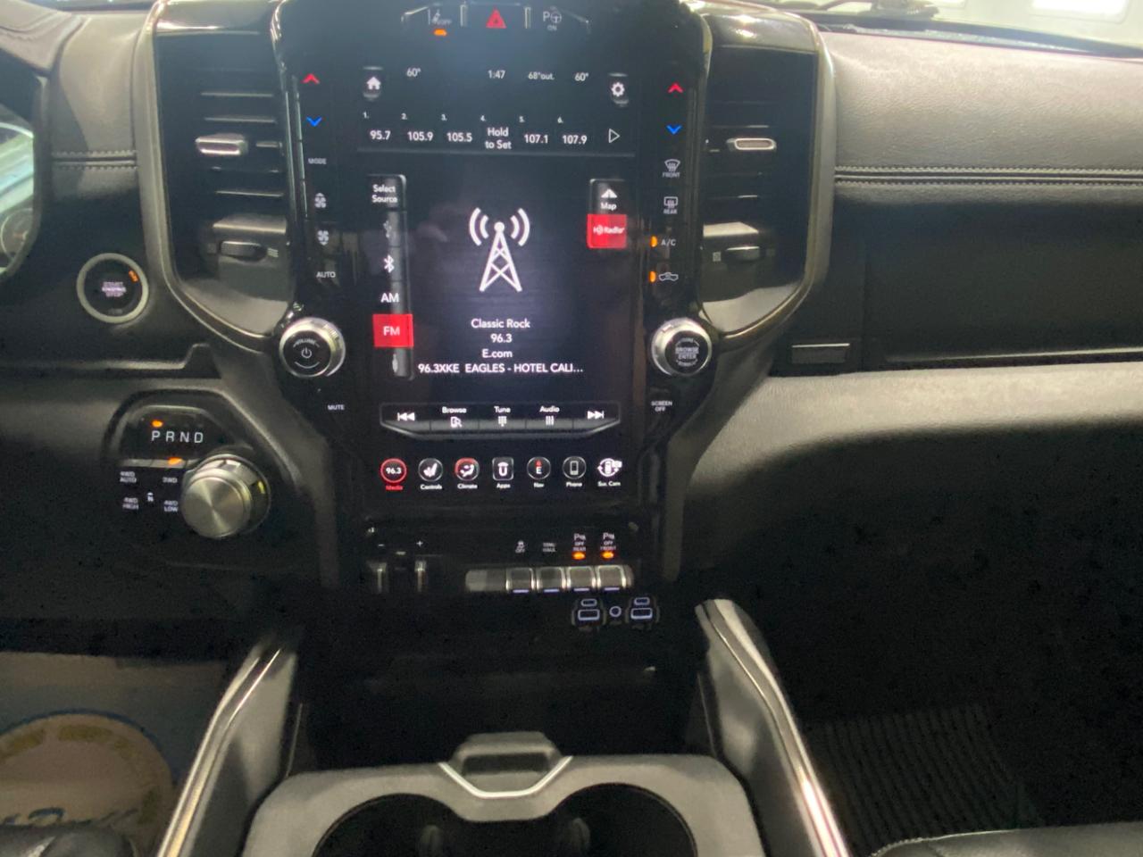 RAM 1500 Sport Crew Cab SB 4WD 2021