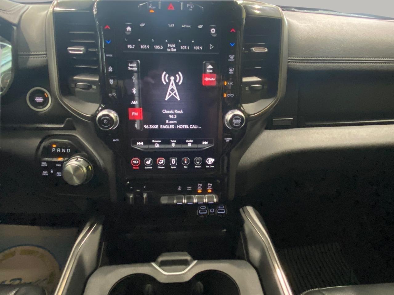 RAM 1500 Sport Crew Cab SB 4WD 2021