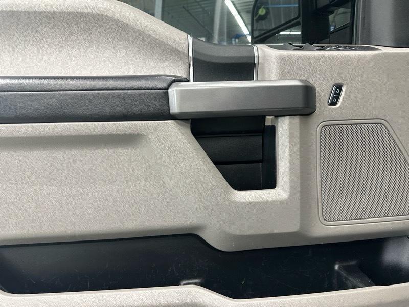 Ford F-250 SD XLT Crew Cab Long Bed 4WD 2018