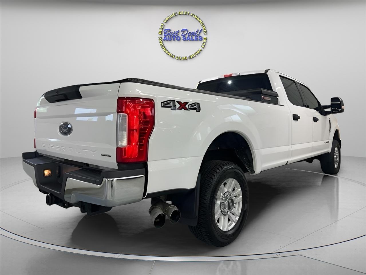 Ford F-250 SD XLT Crew Cab Long Bed 4WD 2018
