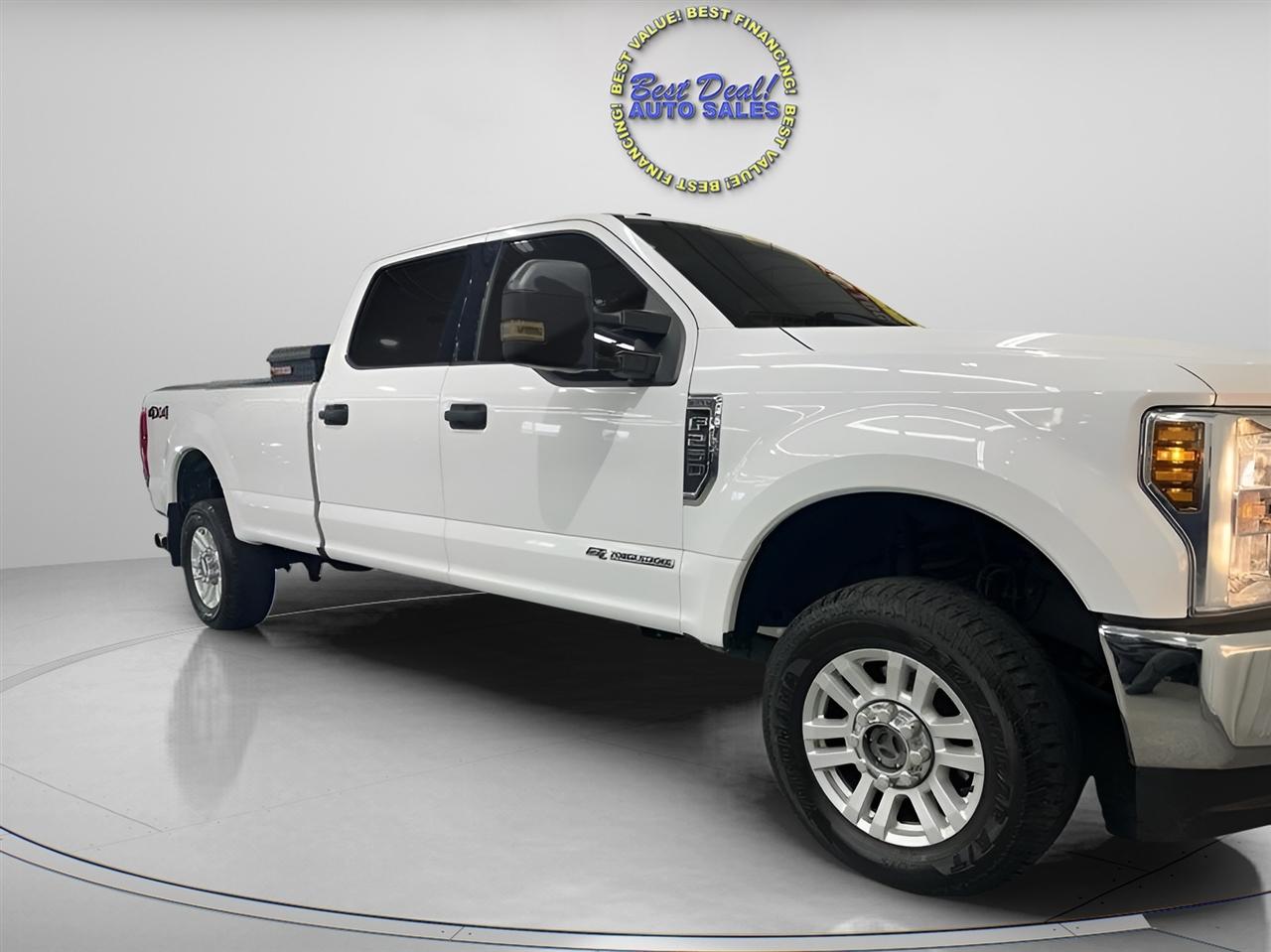 Ford F-250 SD XLT Crew Cab Long Bed 4WD 2018