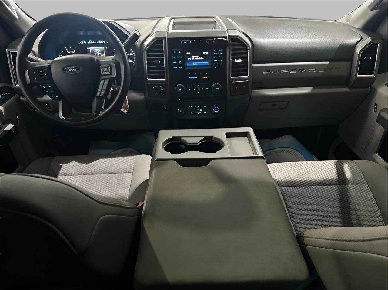 Ford F-250 SD XLT Crew Cab Long Bed 4WD 2018