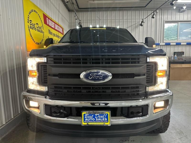 Ford F-250 SD Crew Cab 4WD 2017
