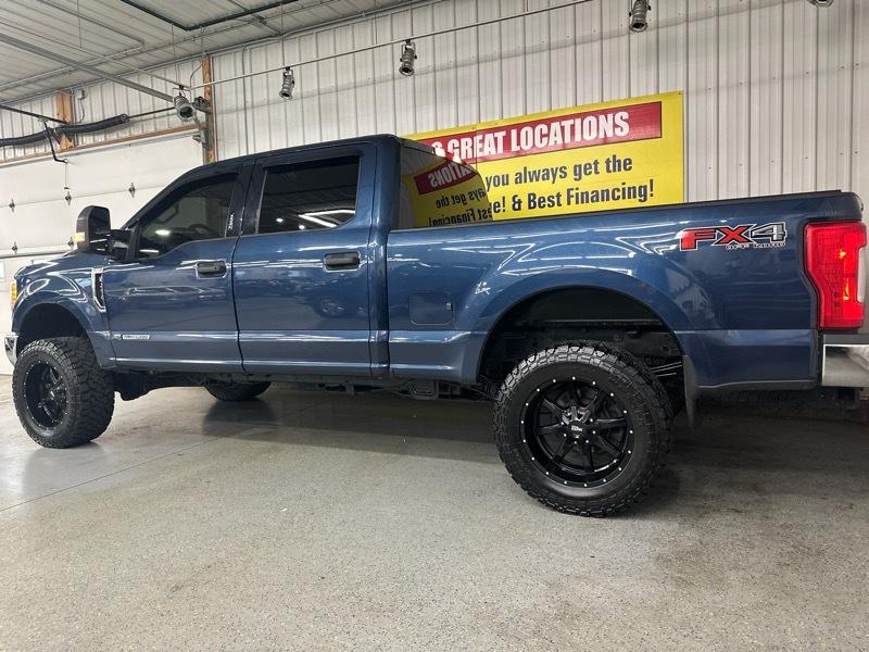 Ford F-250 SD Crew Cab 4WD 2017