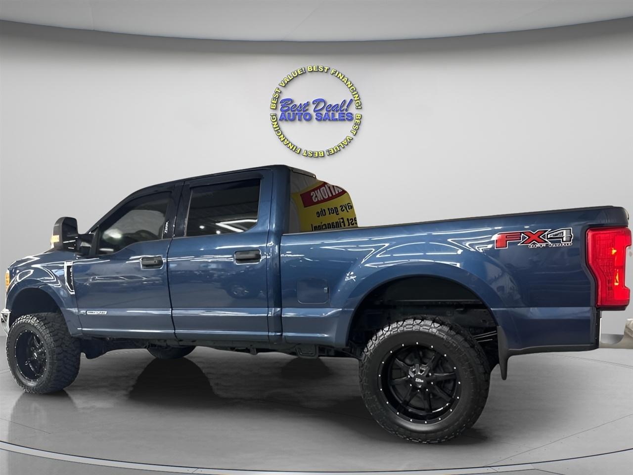 Ford F-250 SD Crew Cab 4WD 2017