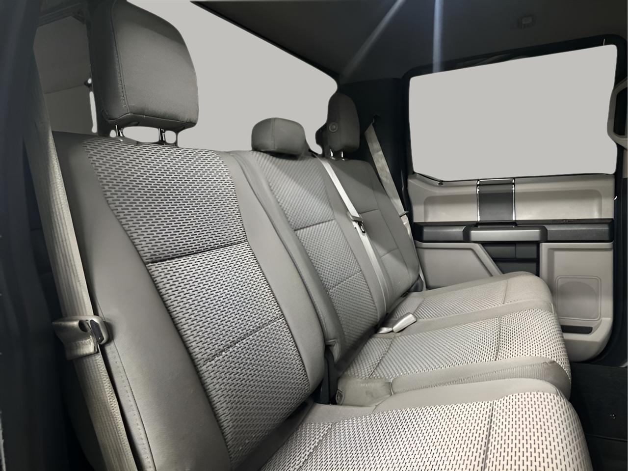 Ford F-250 SD Crew Cab 4WD 2017